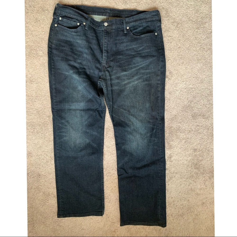 Levi dark wash jeans W40 L30